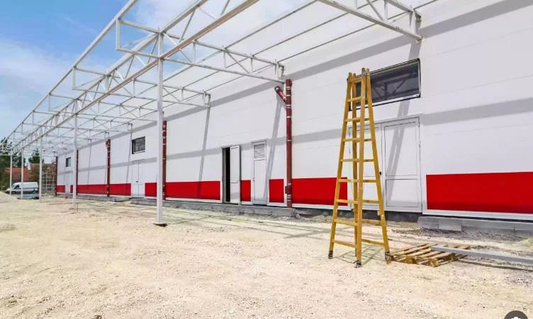 هناجر ومستودعات